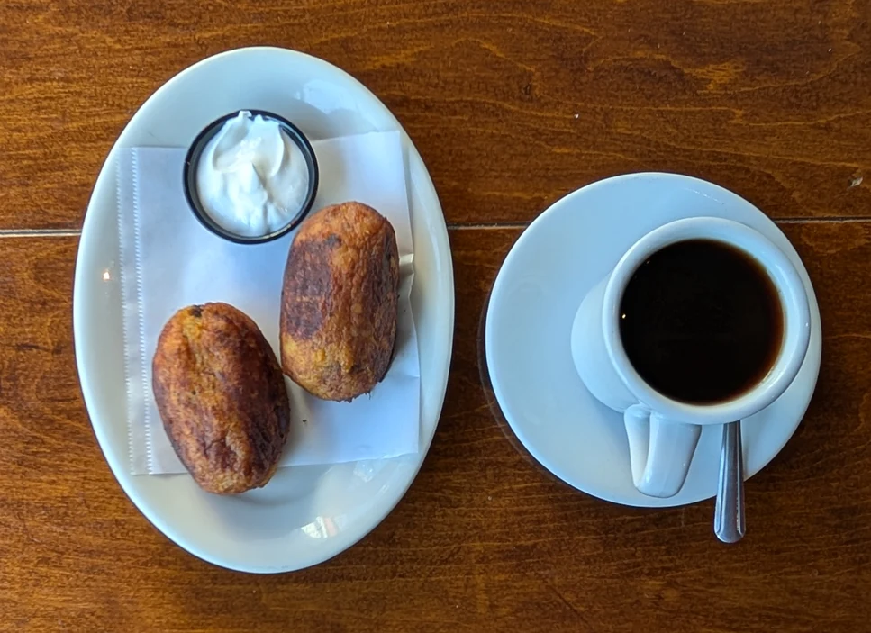 Café y pan guatemalteco